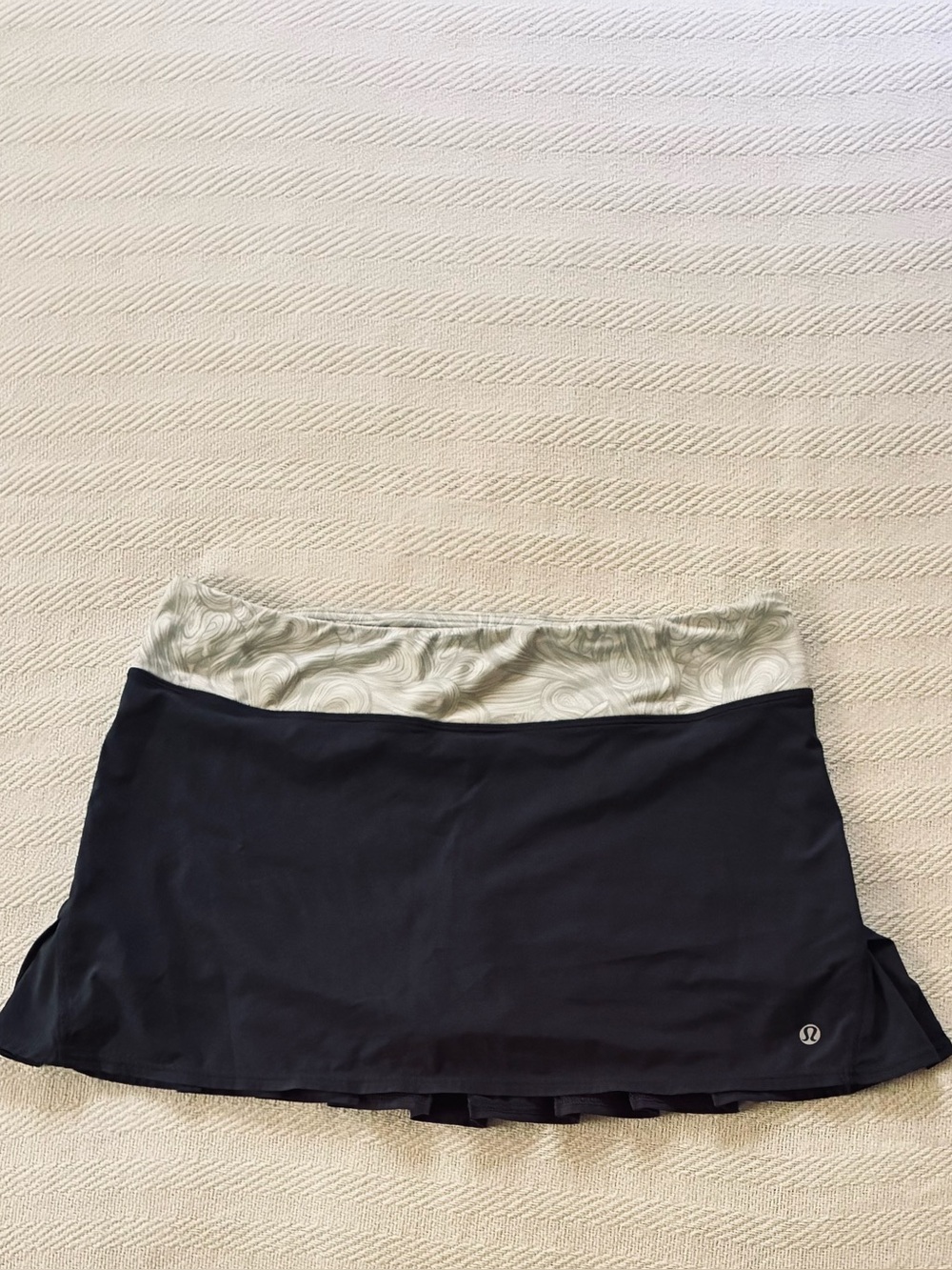 Lululemon Dark Charcoal Athletic Running Tennis Skort Built-In Shorts